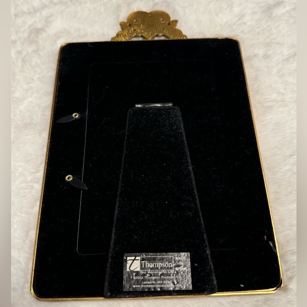 2003 Sisters Thompson Photo Frame 6X8 Gold Heavy Scrollwork Pearls Fancy VTG - Picture 9 of 15